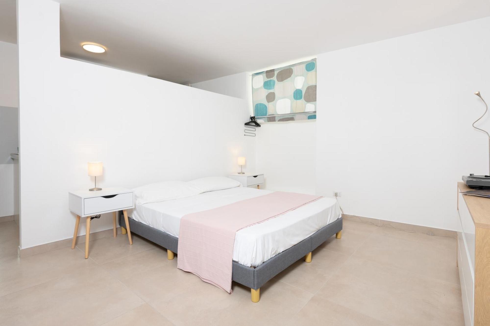 פרוסידה Gioia 13 Rooms & Apartments מראה חיצוני תמונה