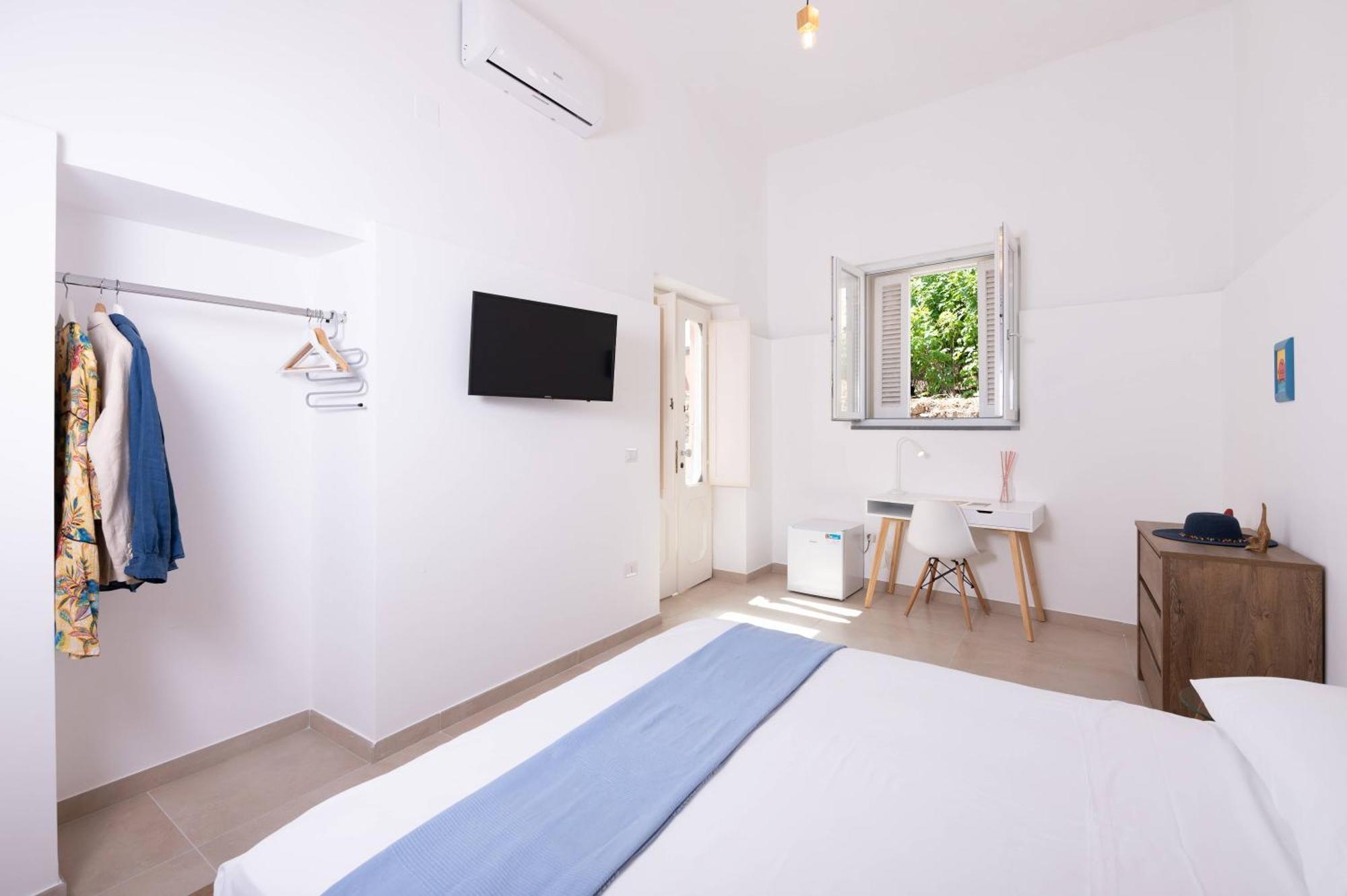 פרוסידה Gioia 13 Rooms & Apartments מראה חיצוני תמונה